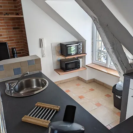 Le Bleuet Apartment